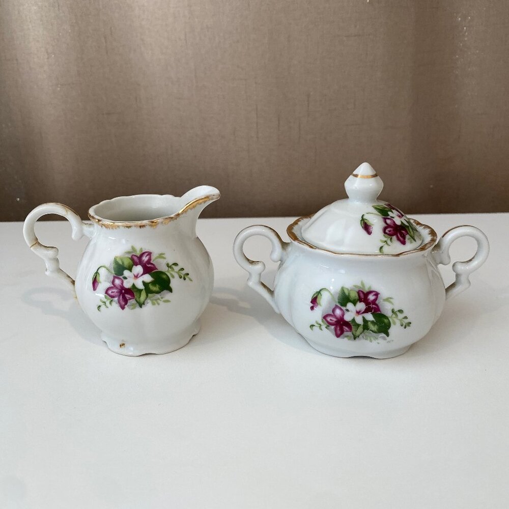 VTG Sugar & Creamer Set‎ Purple Violet Floral Pattern 3" Gold Trim